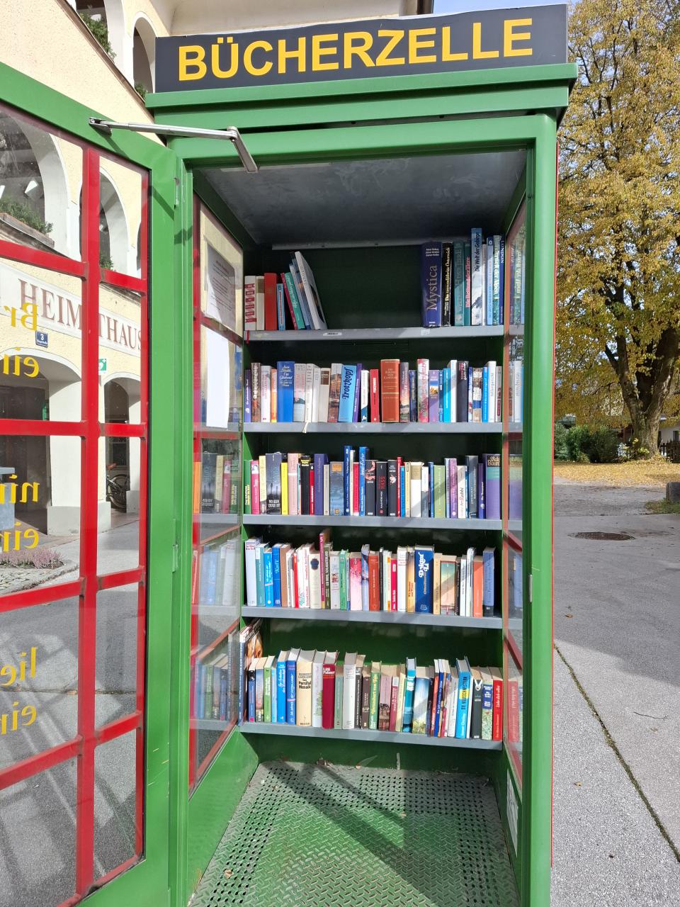 Bücherzelle Grödig